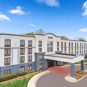 *** Hotel Spark By Hilton Tyvola I-77 USA